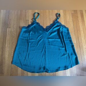 Torrid Green Houndstooth Lace Trimmed Slip Top, Size 1(X)